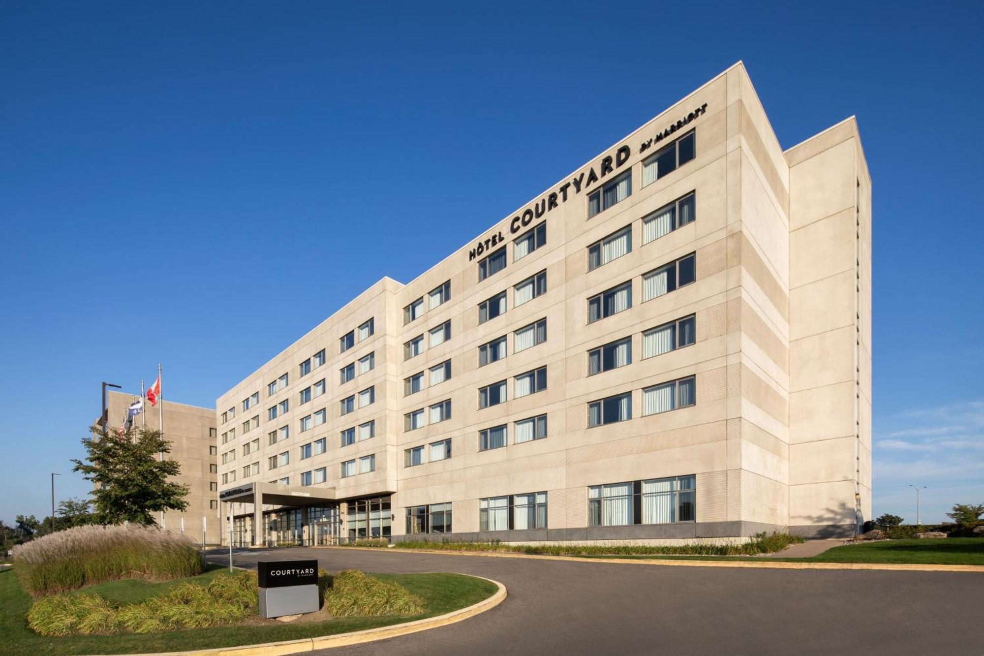 Courtyard By Marriott Montreal Airport 4* Dorval
