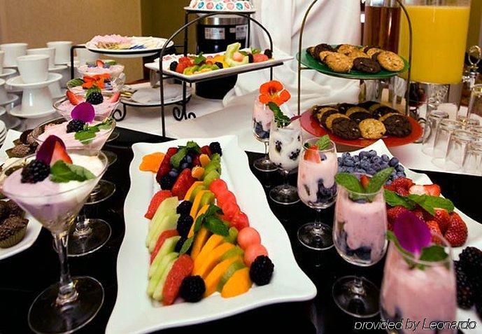 Hotel Courtyard By Marriott Montreal Airport Dorval