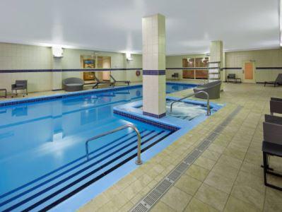 Courtyard By Marriott Montreal Airport 4*
