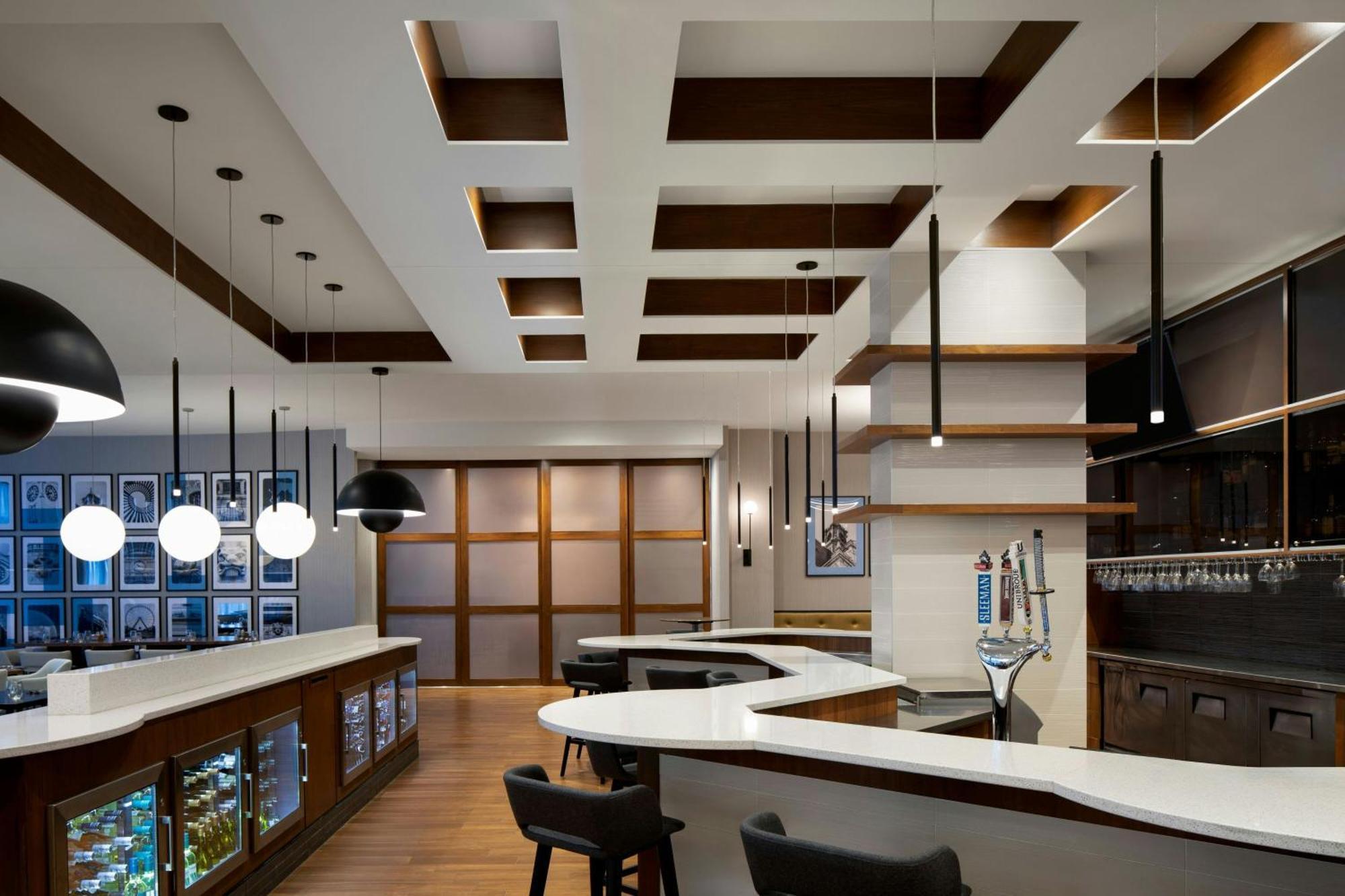 Courtyard By Marriott Montreal Airport 4* Dorval