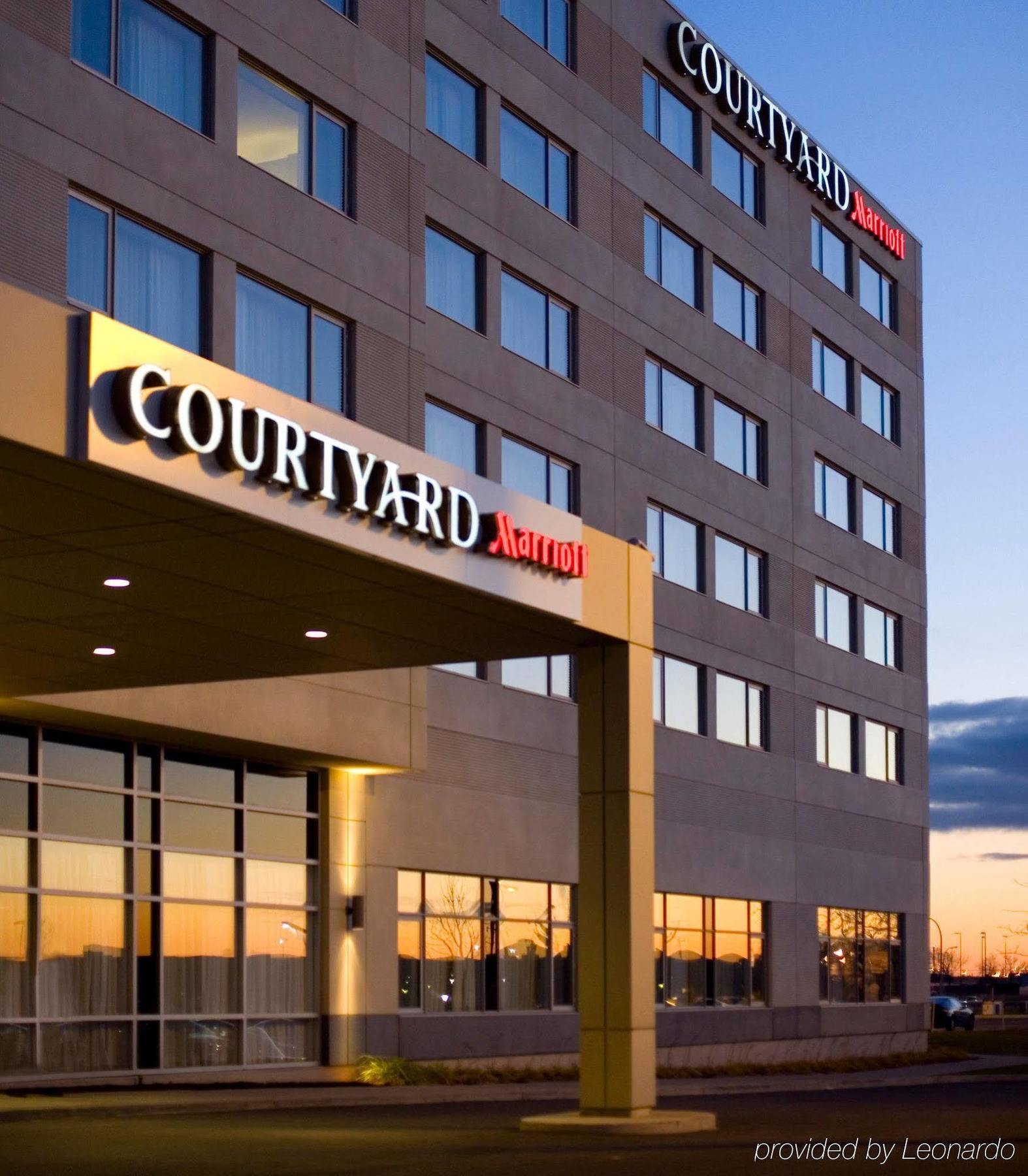 Courtyard By Marriott Montreal Airport Hotel 4*